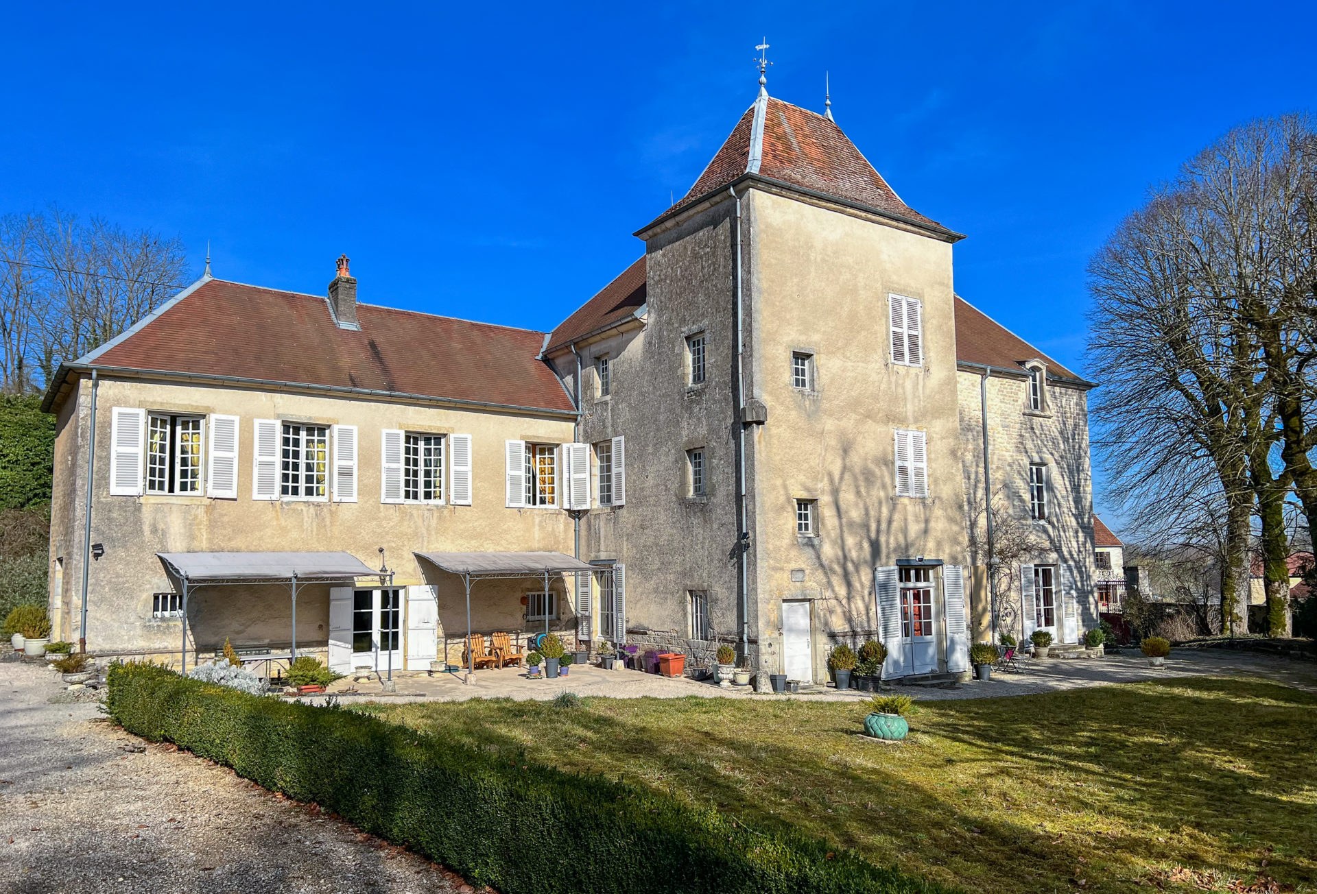 Château à vendre HAUTE-SAONE - LA HUSSARDIERE- Agence immobilière Arrière-Cour, spécialiste en immobilier de prestige et de caractère en Franche-Comté