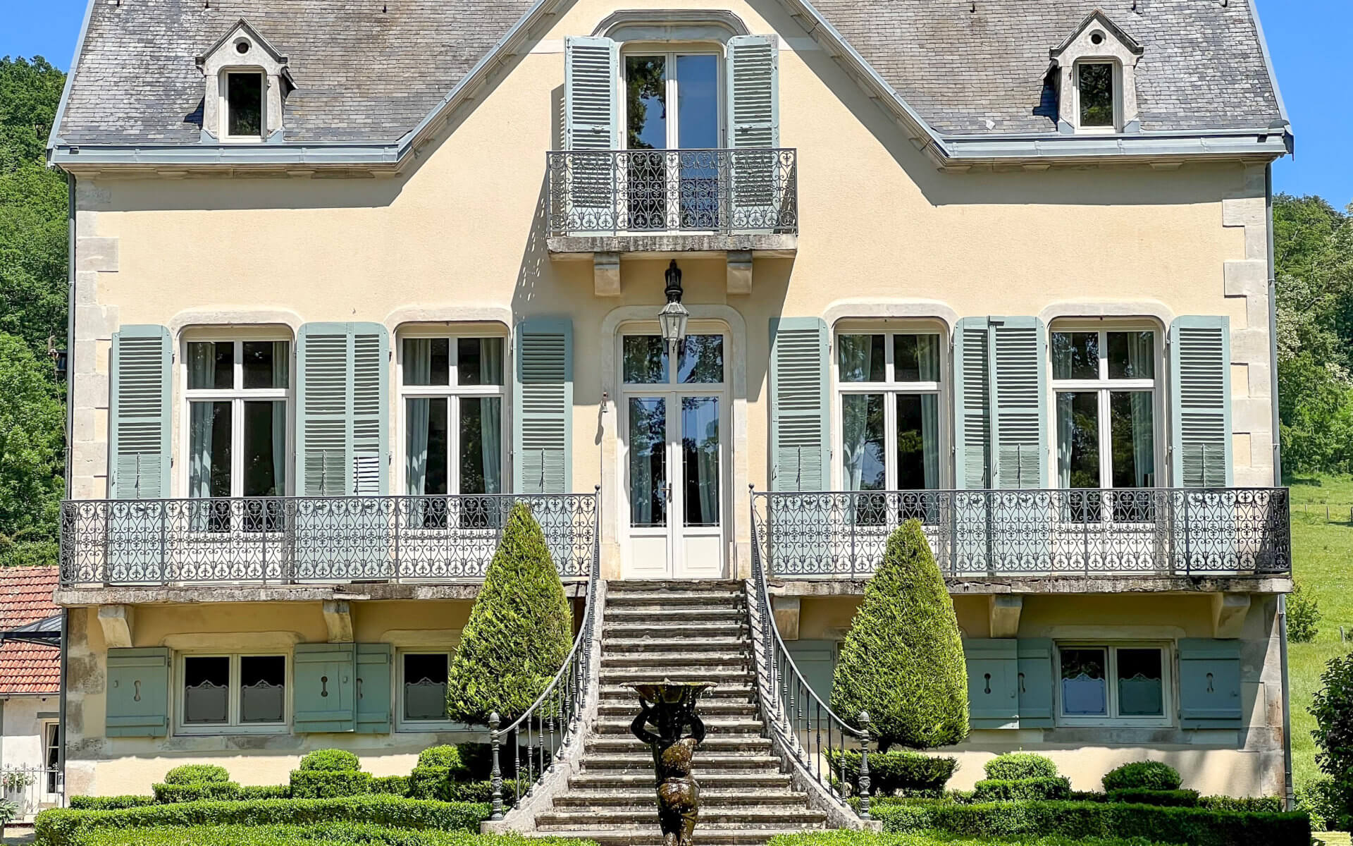 Manoir à vendre à Culmont - Agence immobilière Arrière-Cour - Spécialiste en immobilier de prestige et de caractère en Haute-Marne