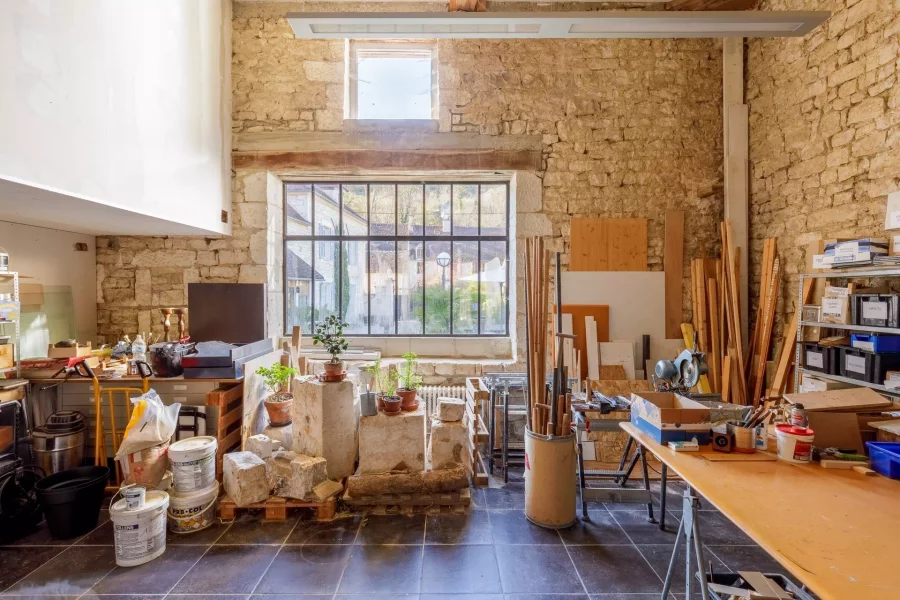 Atelier d'architecte de la Maison proche de Chablis - Arrière-Cour immobilier, agence immobilière en Bourgogne Franche-Comté