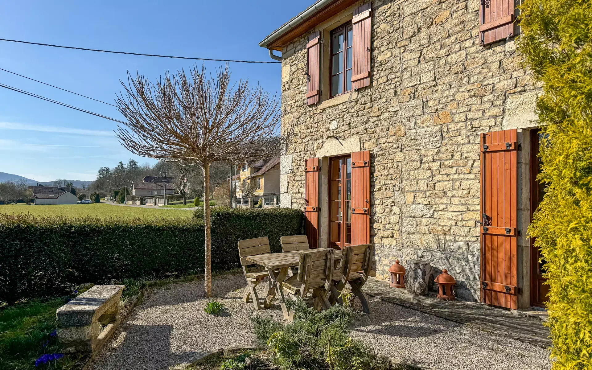 Maison de maître à Port-Lesney à vendre - Arrière-Cour, agence immobilière spécialisée dans le Jura