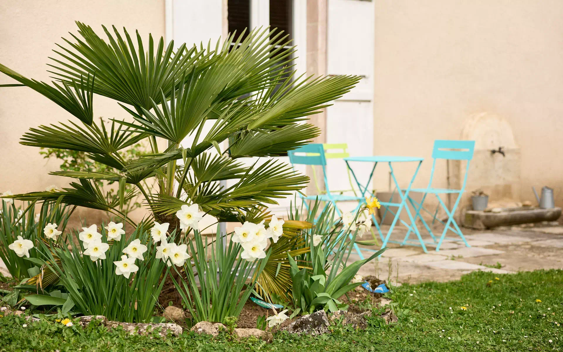Verdure de l'ancien relais de poste proche de Besançon à vendre - Arrière-Cour, agence immobilière spécialisée à Besançon