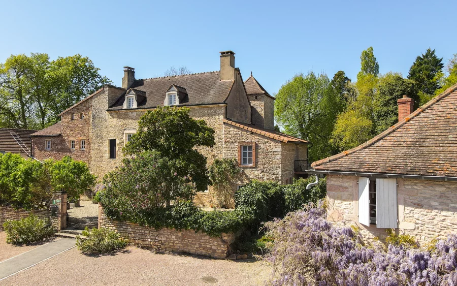 Dépendance - domaine de caractère à Givry à vendre - Arrière-Cour, agence immobilière spécialisée en Saône-et-Loire