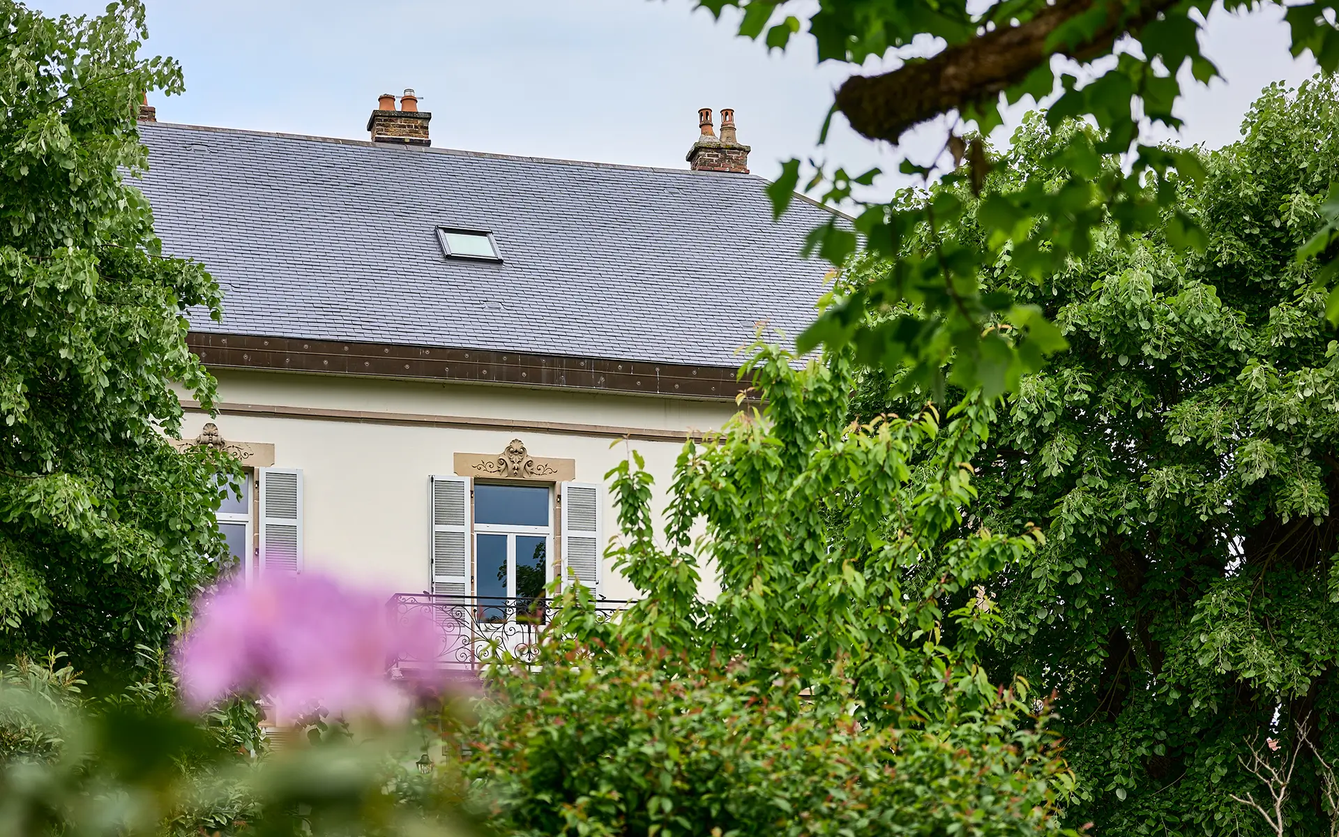 Lueur de la maison de maître à Lure à vendre - Arrière-Cour, agence immobilière spécialisée en Haute-Saône