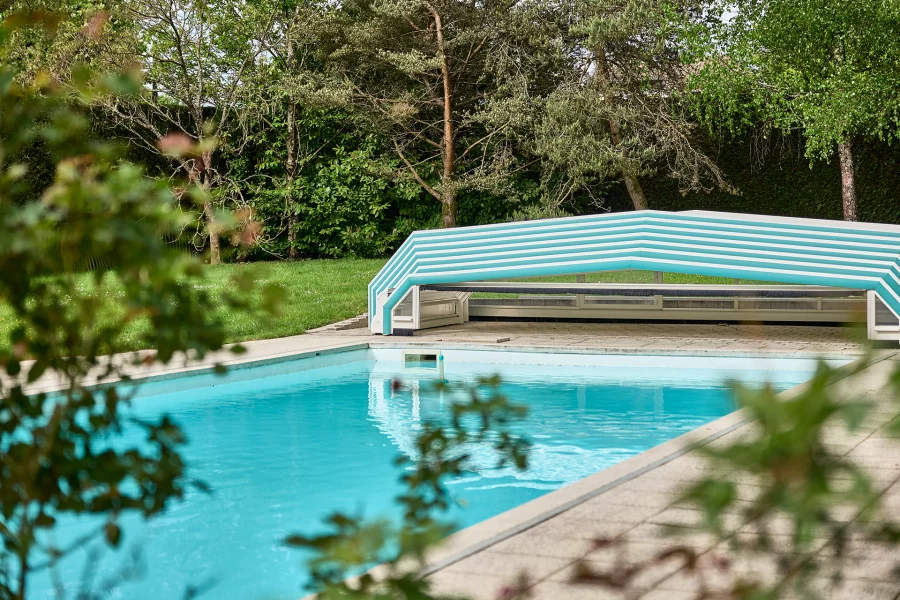 Piscine - maison de maître à Montreux-Château à vendre - Arrière-Cour, agence immobilière spécialisée dans le Territoire de Belfort