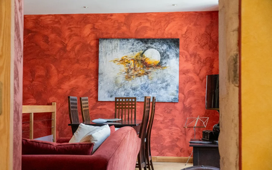 Salle à manger de la maison de caractère à Langres à vendre - Arrière-Cour, agence immobilière spécialisée en Haute-Marne