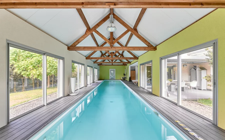 Espace bien être de la villa haut de gamme proche de Belfort à vendre - Arrière-Cour, agence immobilière spécialisée en Haute-Saône