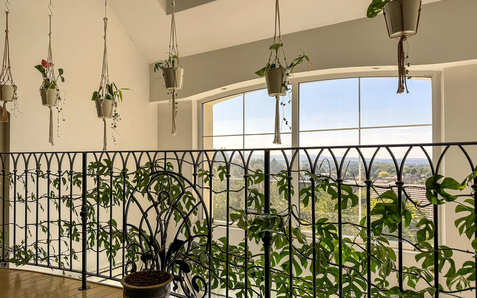 Mezzanine de la villa avec piscine proche de Montbéliard à vendre - Arrière-Cour, agence immobilière spécialisée dans le Doubs