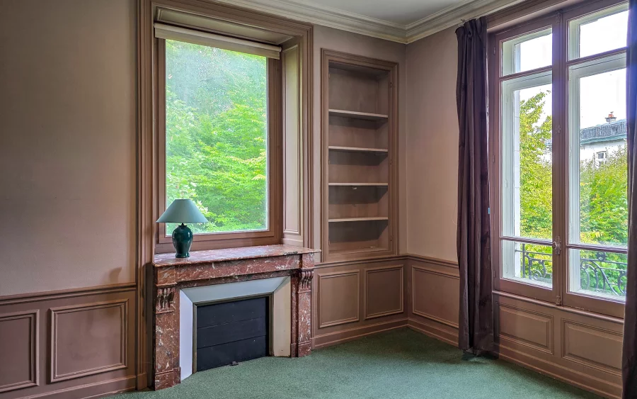 Chambre de la maison de maître à Chaumont à vendre - Arrière-Cour, agence immobilière spécialisée en Haute-Marne