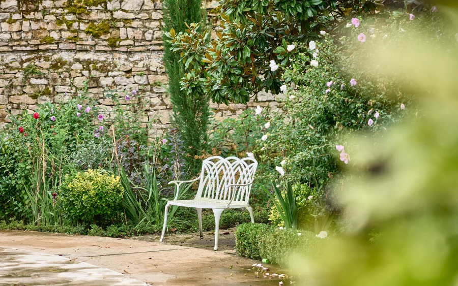 Coin détente de la maison vigneronne en Saône et Loire à vendre - Arrière-Cour, agence immobilière spécialisée en Saône-et-Loire