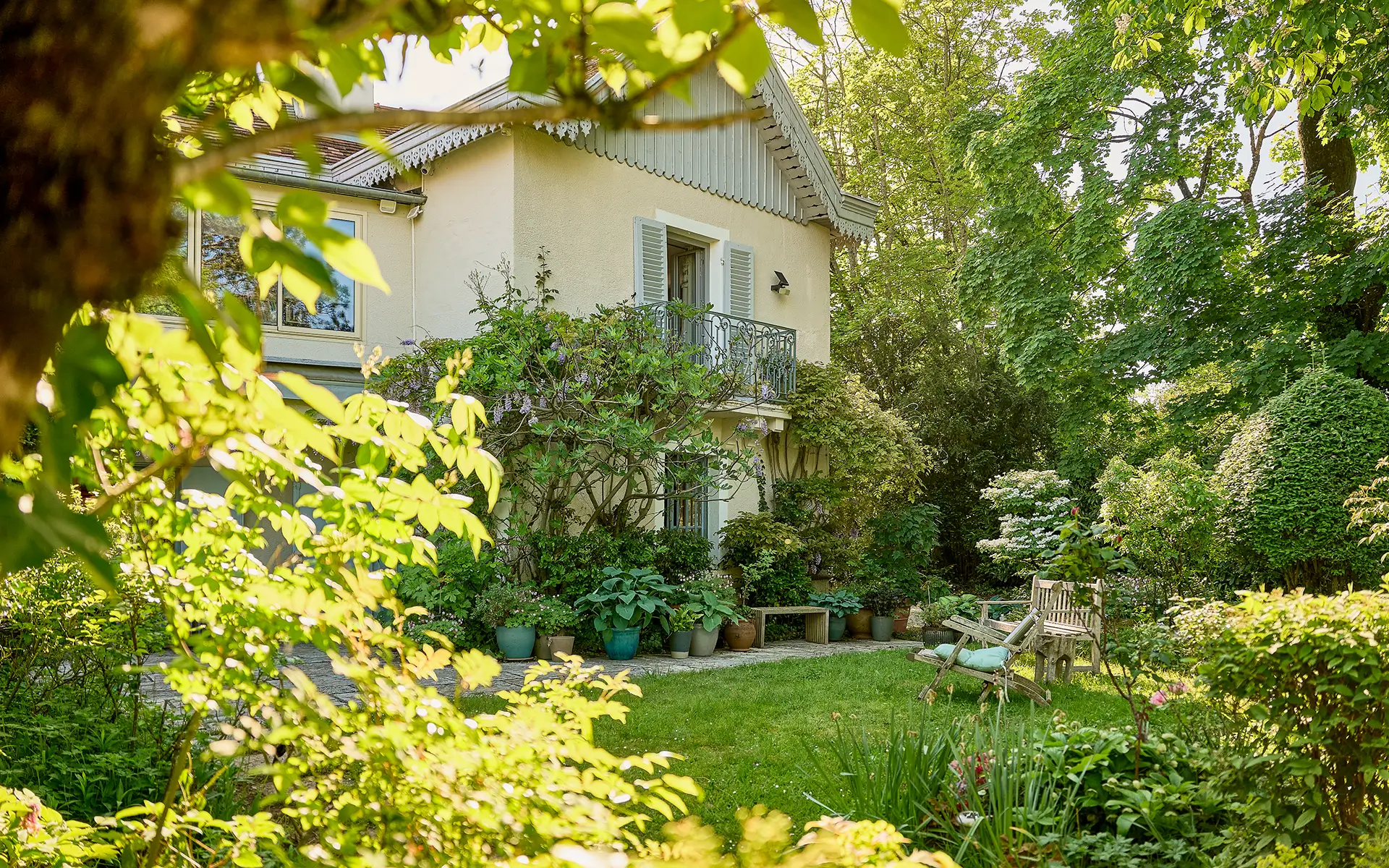 Façade de la maison de maître à Besançon à vendre - Arrière-Cour, agence immobilière spécialisée à Besançon