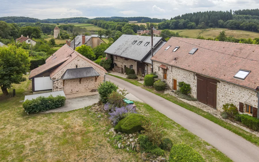 Maison de campagne à Saint-Martin-du-Puy à vendre - Arrière-Cour, agence immobilière spécialisée dans la Nièvre