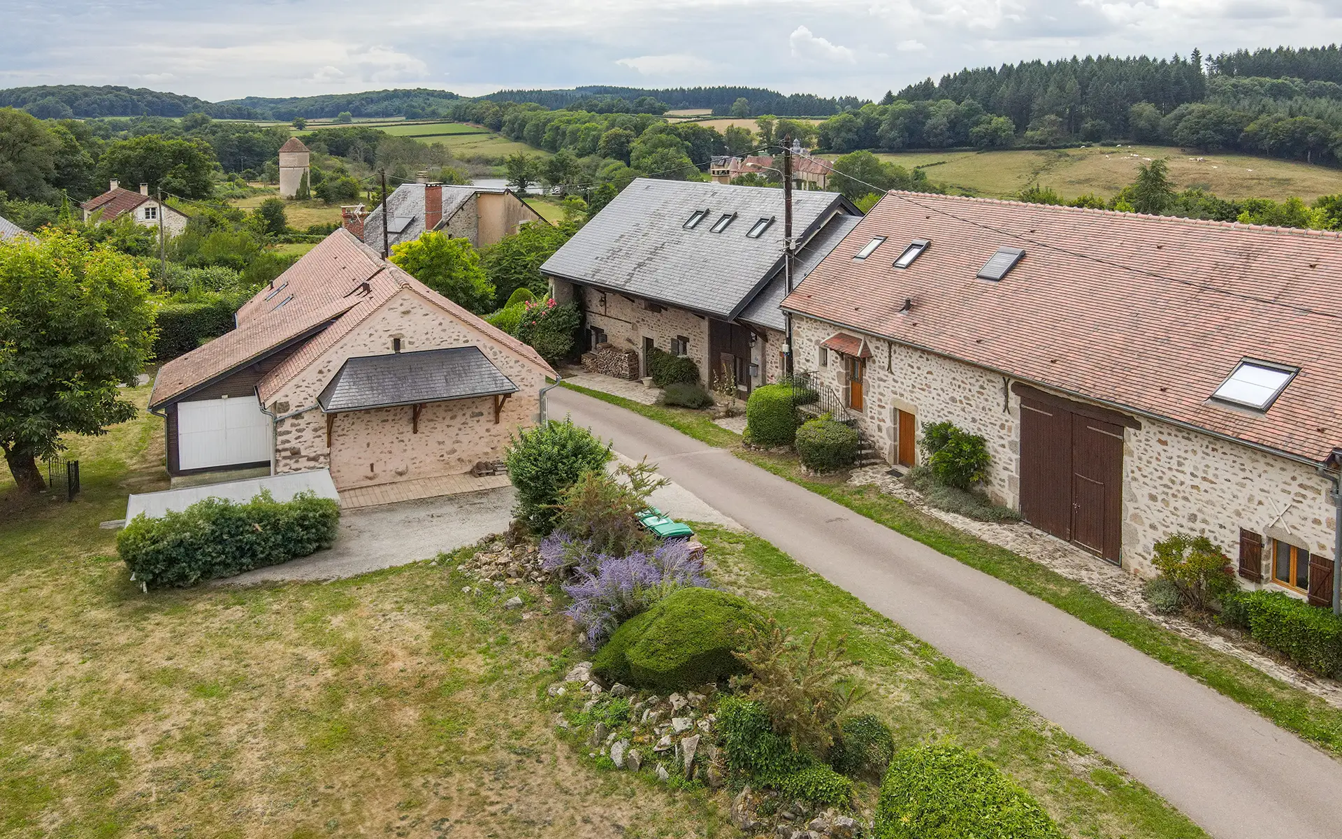 Maison de campagne à Saint-Martin-du-Puy à vendre - Arrière-Cour, agence immobilière spécialisée dans la Nièvre