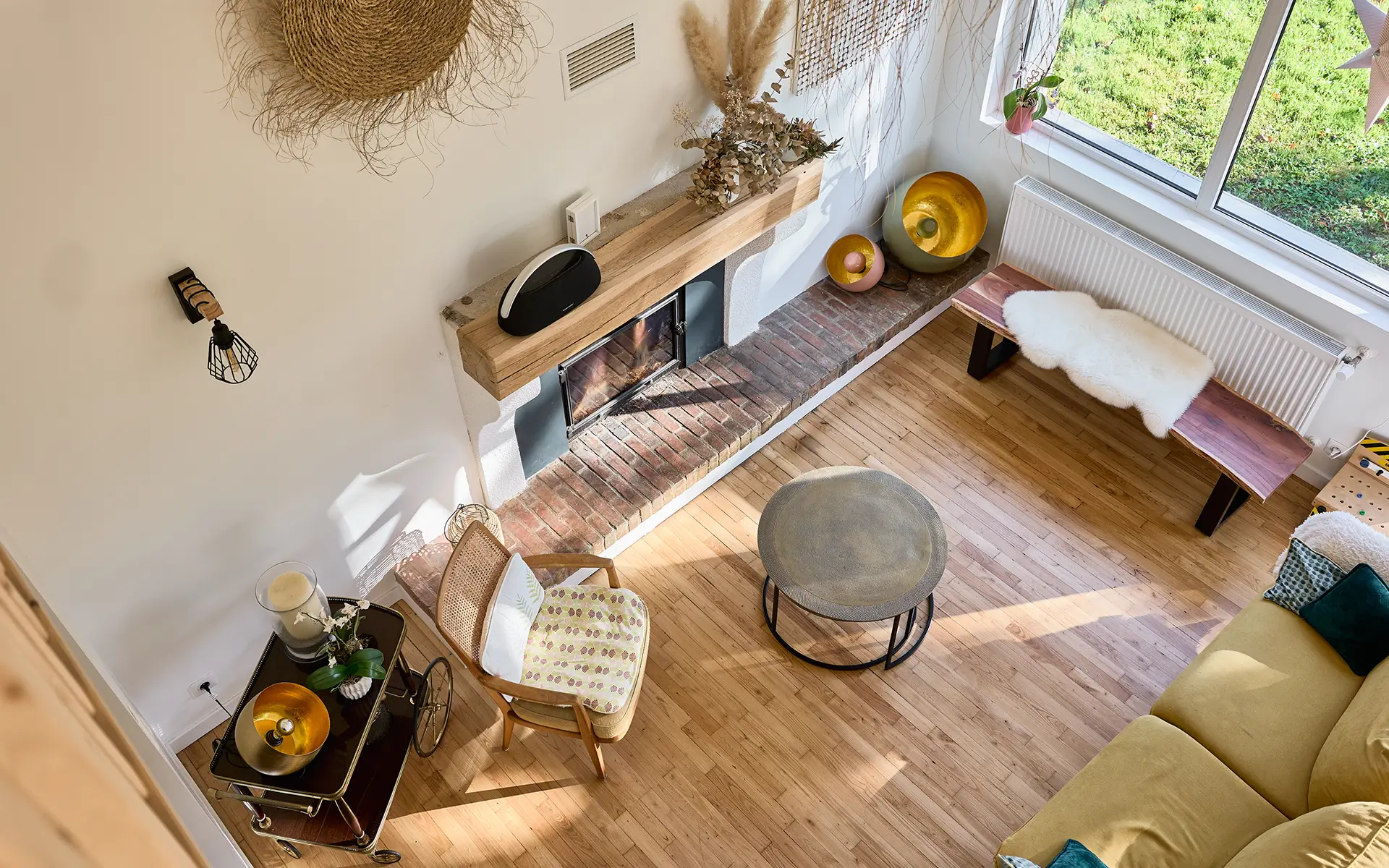 Séjour de la villa d’architecte à Bregille à vendre - Arrière-Cour, agence immobilière spécialisée dans le Doubs