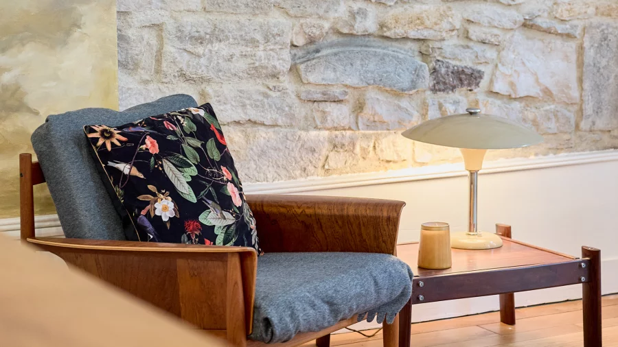 Détail de l'appartement de caractère au centre-ville de Besançon à vendre - Arrière-Cour, agence immobilière spécialisée dans le Doubs