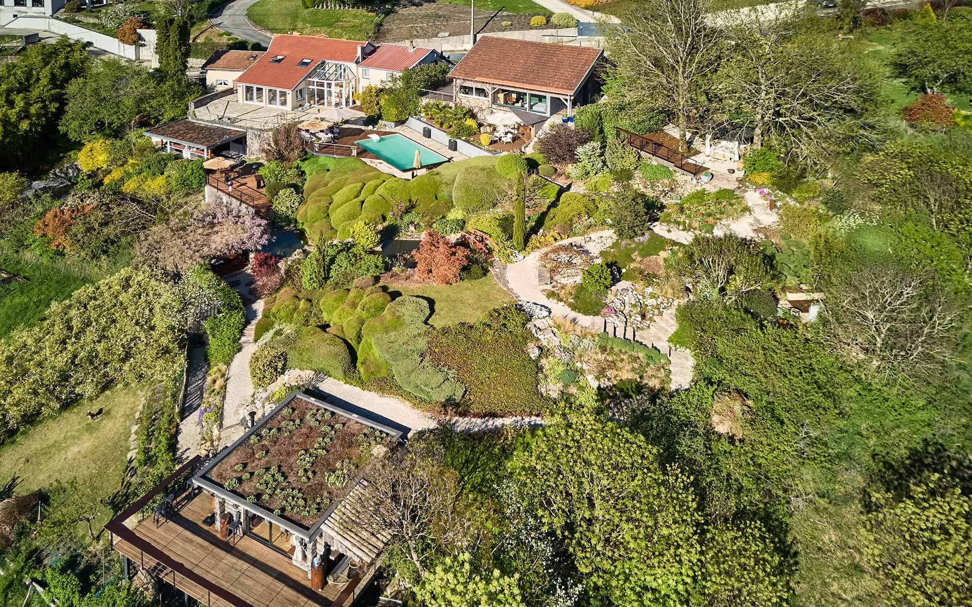 Ensemble de la propriété les terrasses de Besançon à vendre - Arrière-Cour, agence immobilière spécialisée dans le Doubs