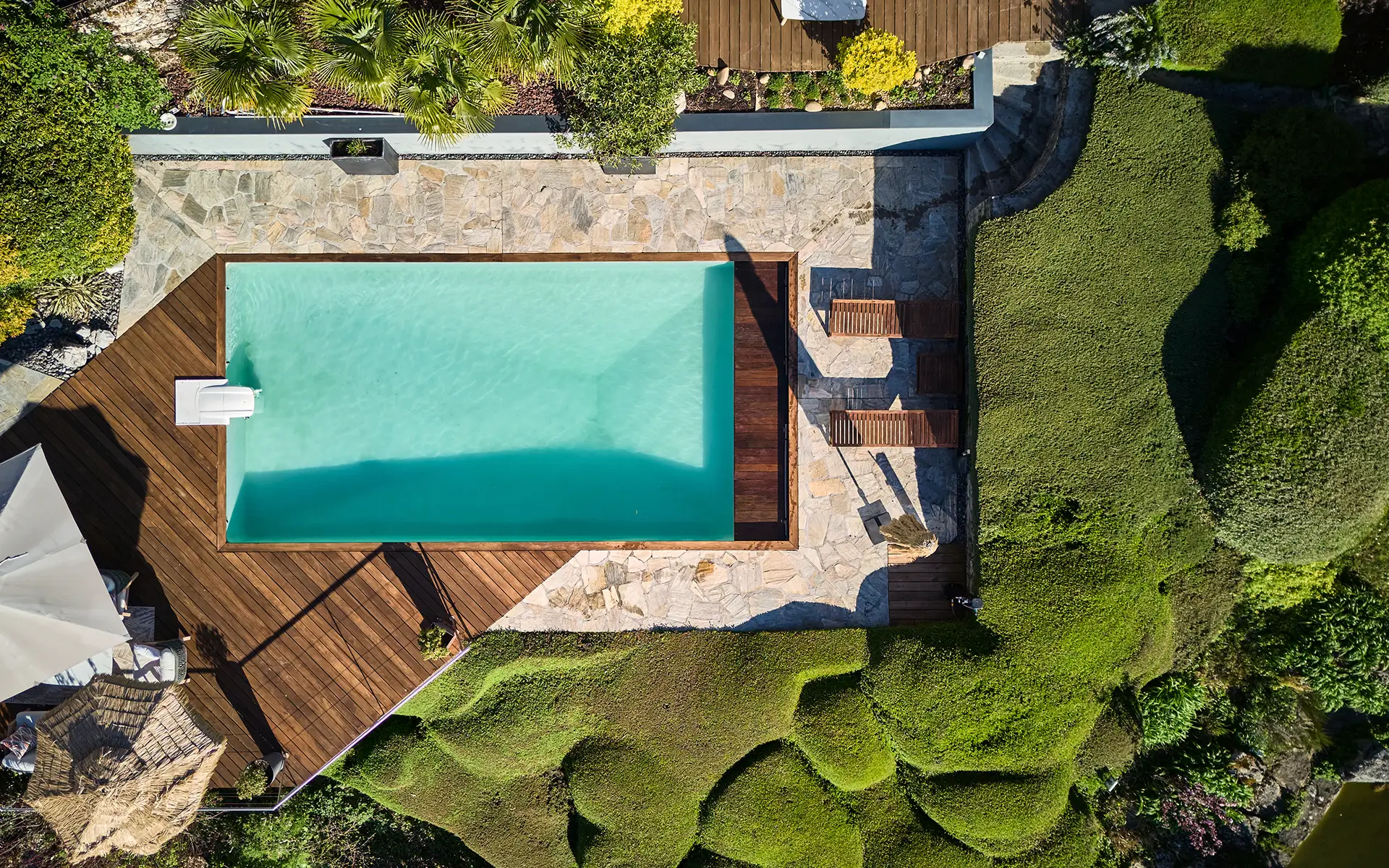 Piscine des terrasses de Besançon à vendre - Arrière-Cour, agence immobilière spécialisée dans le Doubs