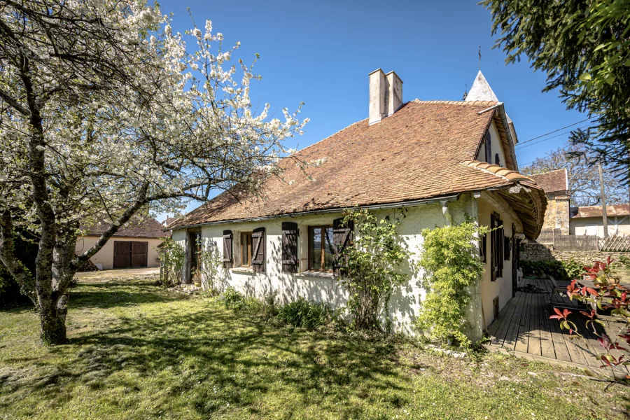Ancien presbytère à Marolles-les-Bailly à vendre - Arrière-Cour, agence immobilière spécialisée dans l'Aube