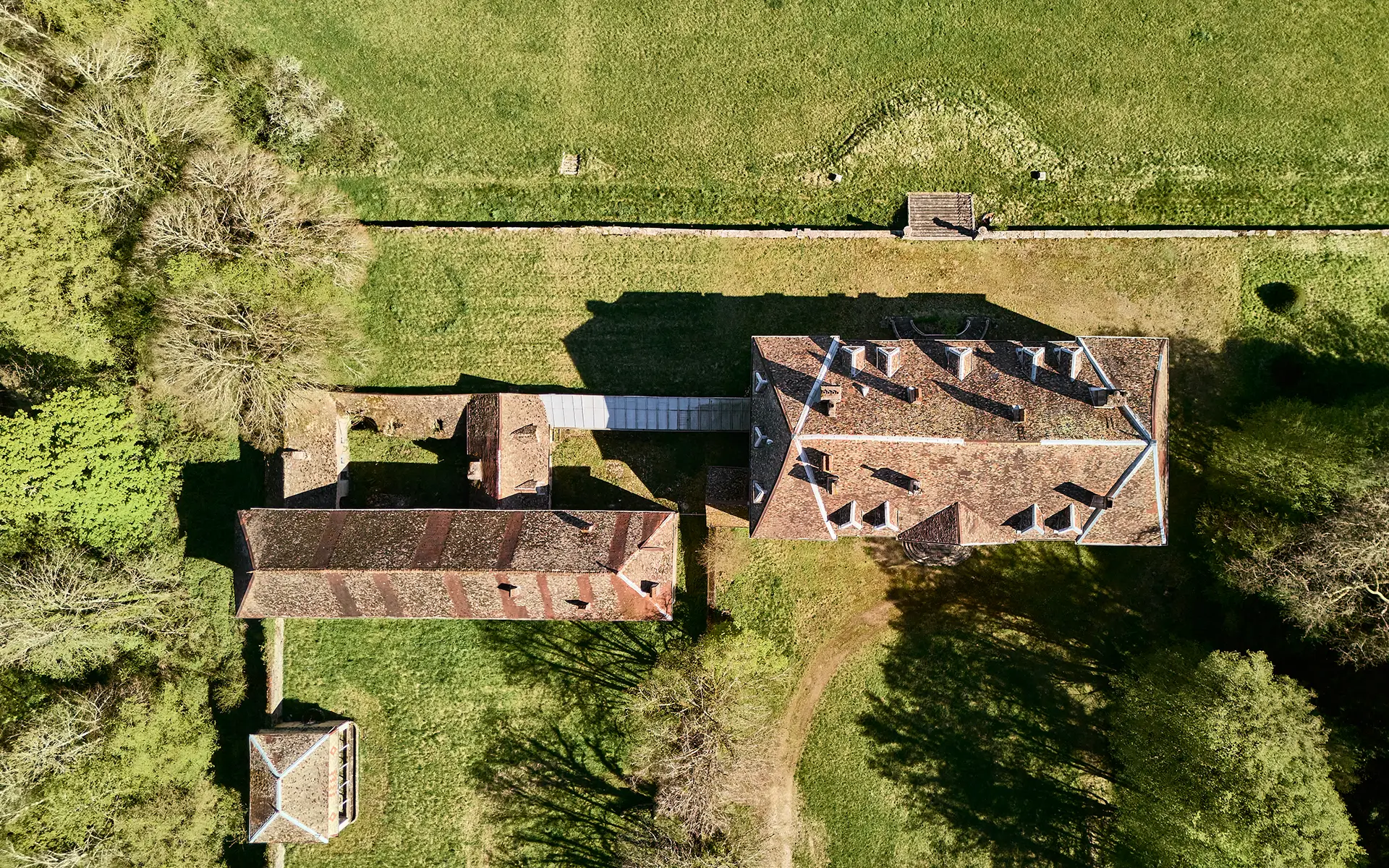Château néo-classique à Sorans à vendre - Arrière-Cour, agence immobilière spécialisée en Haute-Saône