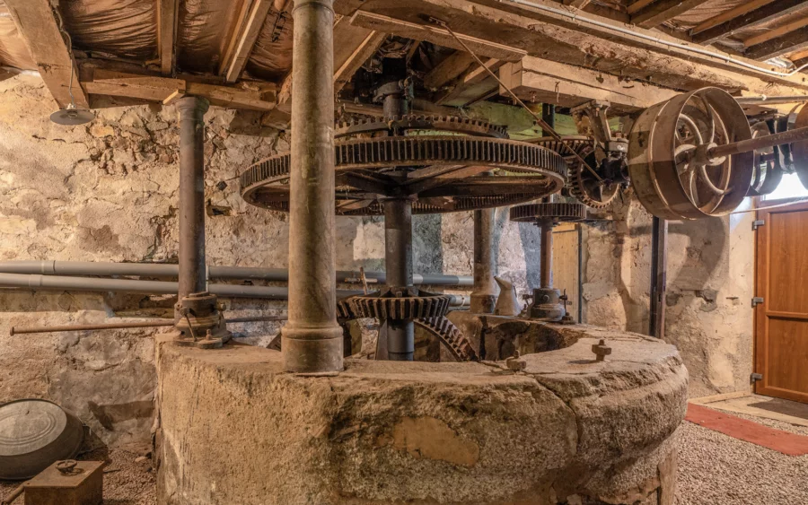Le moulin de Vaupranges dans le Morvan à vendre - Arrière-Cour, agence immobilière spécialisée dans le Morvan