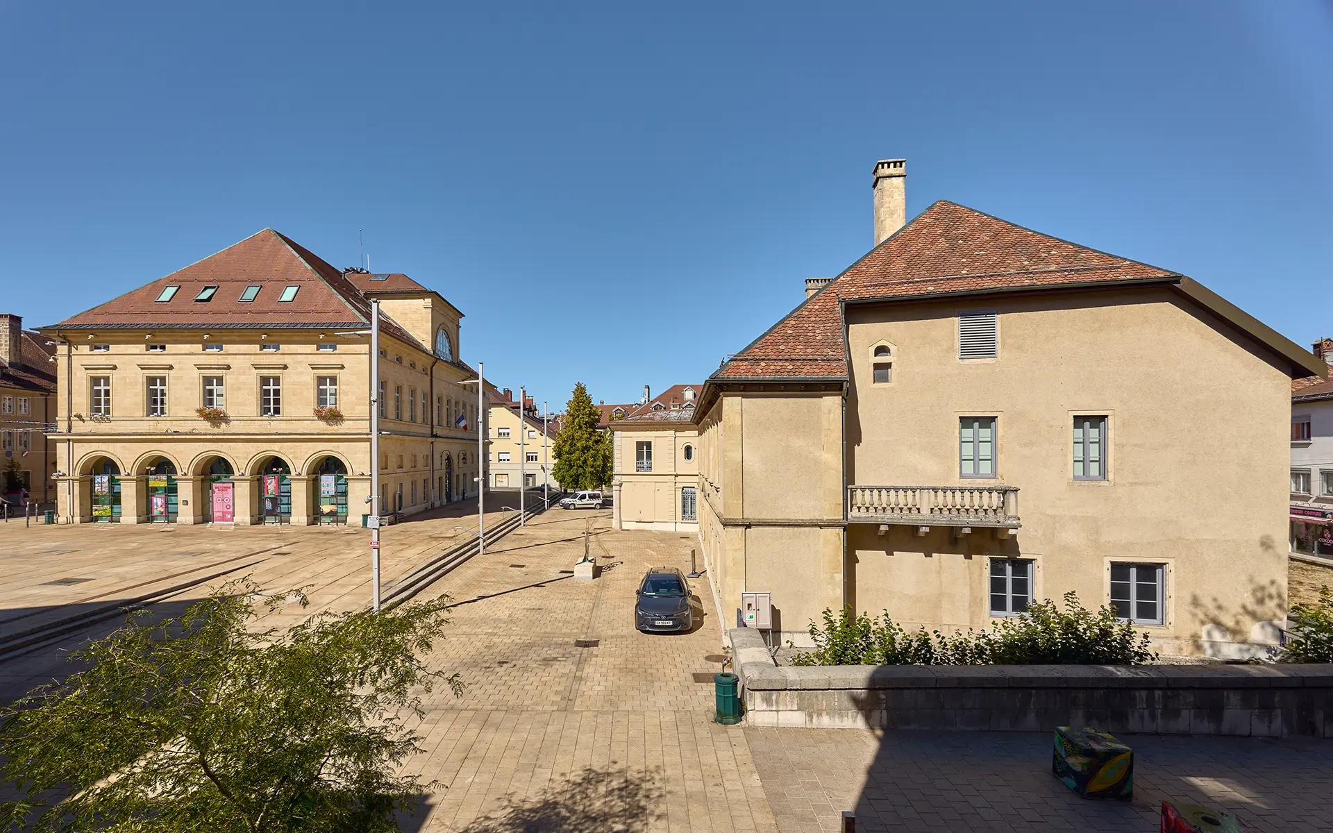 Appartement de caractère rénové à Pontarlier à vendre - Arrière-Cour, agence immobilière spécialisée dans le Doubs