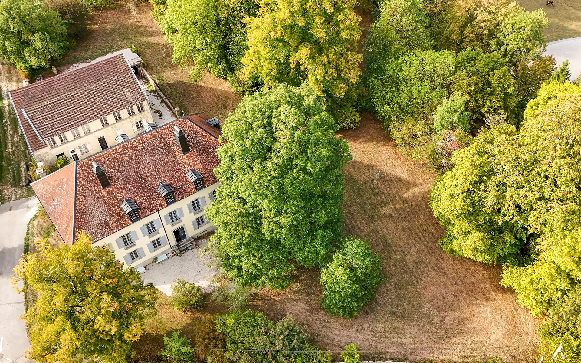 Maison de maître dans le Jura à vendre - Arrière-Cour, agence immobilière spécialisée dans le Jura