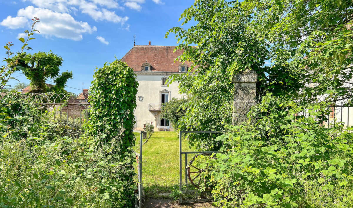 Maison à vendre à Amance - Agence immobilière Arrière-Cour - Spécialiste en immobilier de prestige et de caractère en Haute-Saône