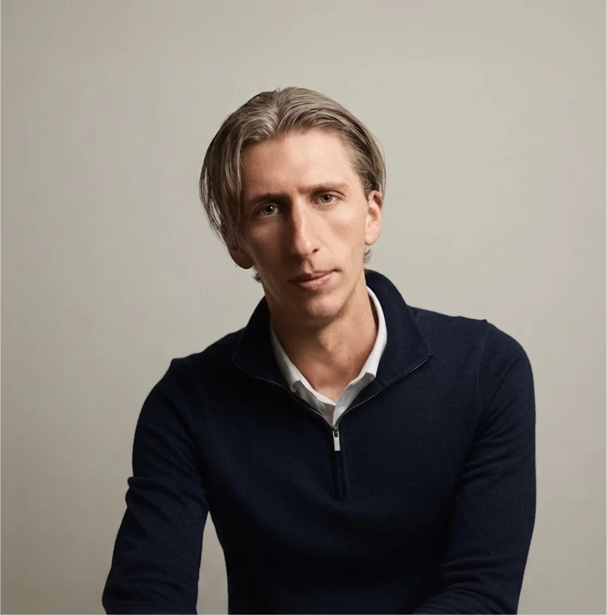 Fabien, agent immobilier Arrière-Cour dans le Doubs, accompagne vendeurs et acquéreurs avec réactivité, expertise et sens de la négociation.