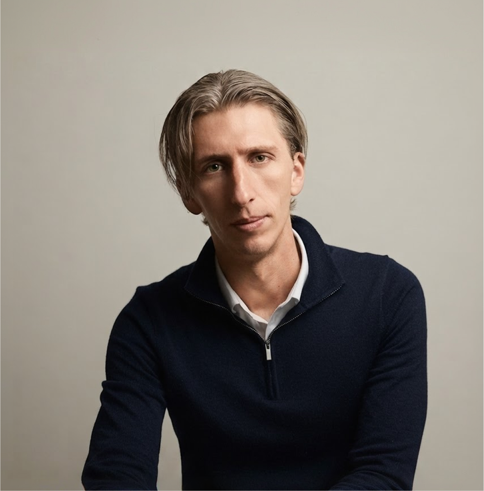Fabien, agent immobilier Arrière-Cour dans le Doubs, accompagne vendeurs et acquéreurs avec réactivité, expertise et sens de la négociation.