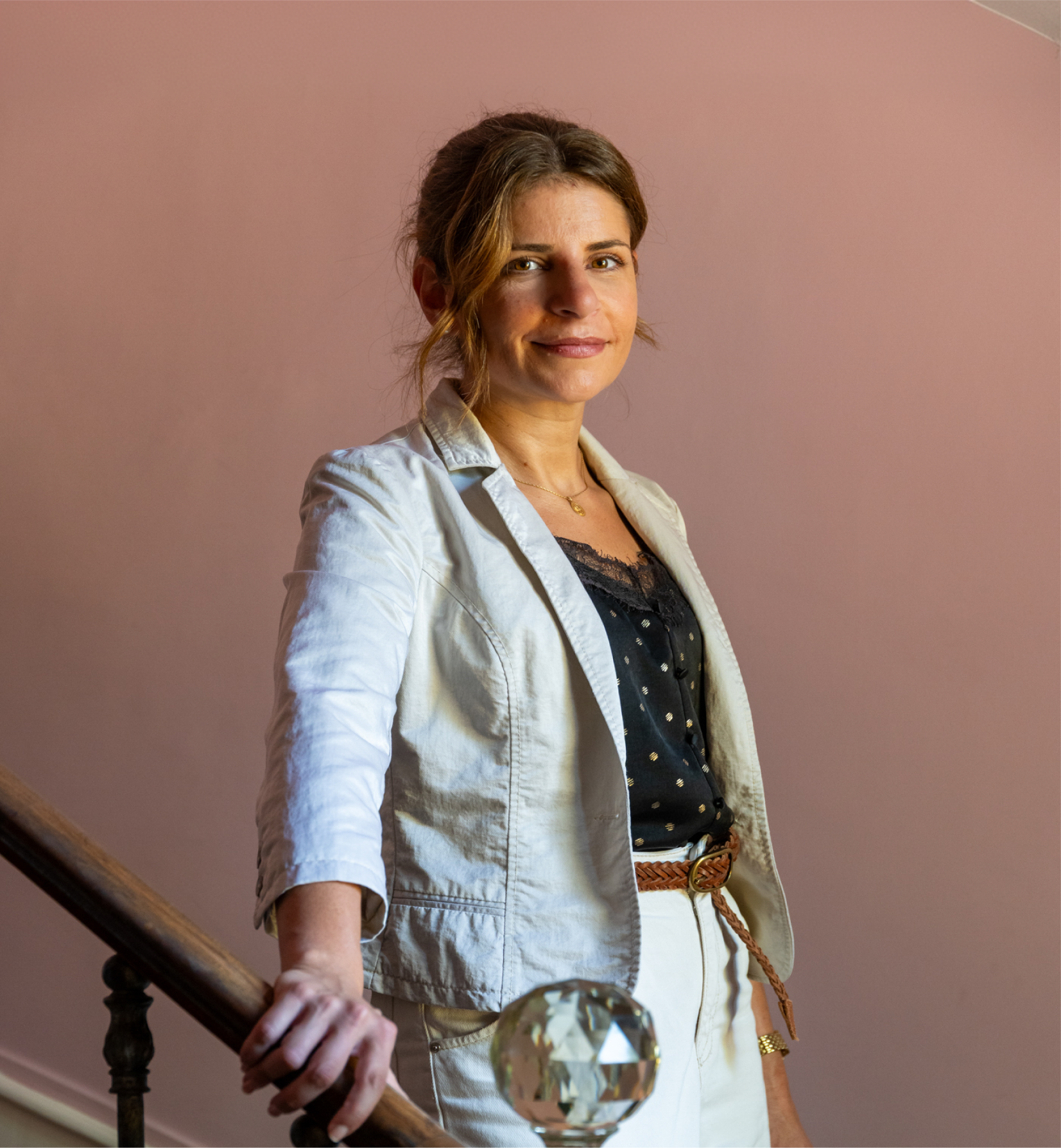 Jessica, agente immobilière Arrière-Cour en Côte-d’Or, accompagne chaque projet avec écoute, rigueur et sensibilité.