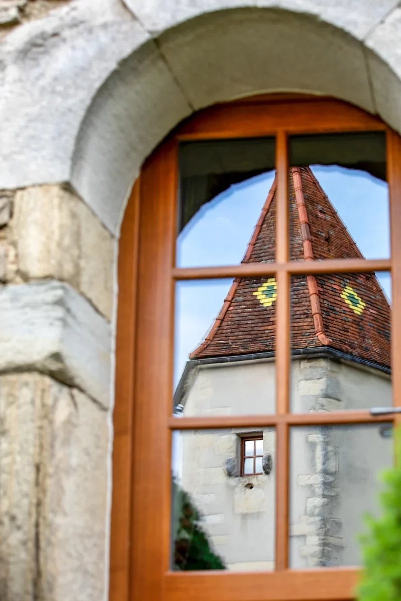 Demeure ancienne en pierre à l’architecture bourguignonne